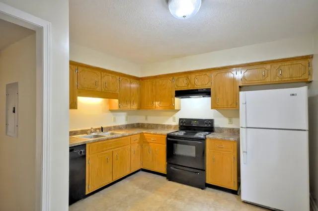 $950 | 430 Martha Lane, Unit C, Clarksville, TN 37043