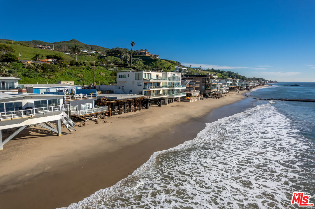 25306 Malibu Road Malibu, CA 90265 - Photo 6 of 10