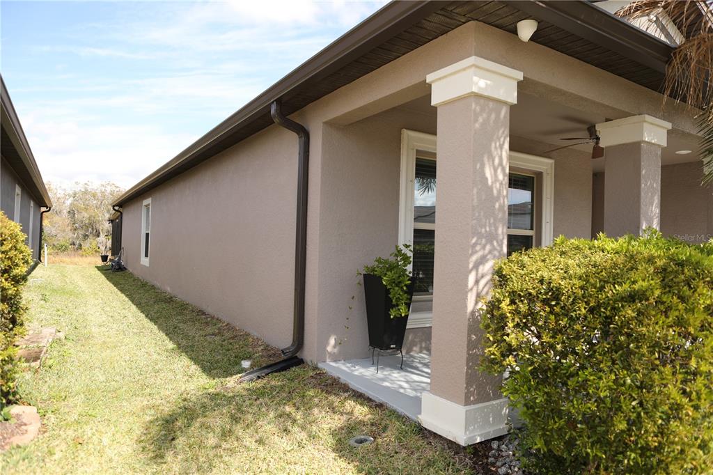 16554 Delia Street Wimauma, FL 33598 - Photo 6 of 50