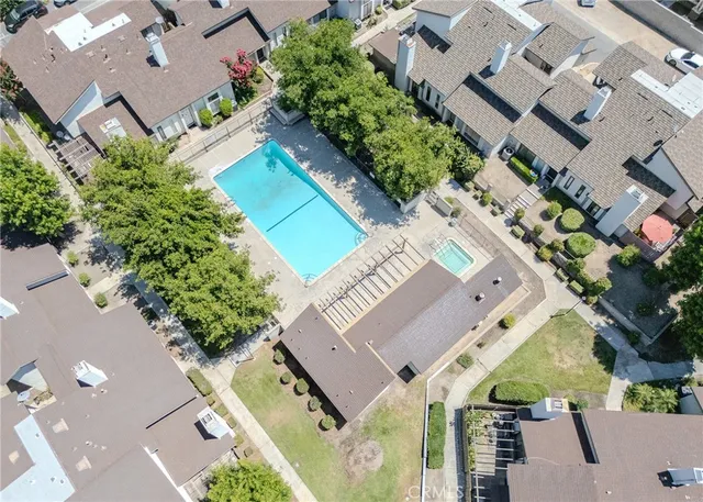 $320,000 | 1974 East Lynwood Drive, Unit 2B, San Bernardino, CA 92404