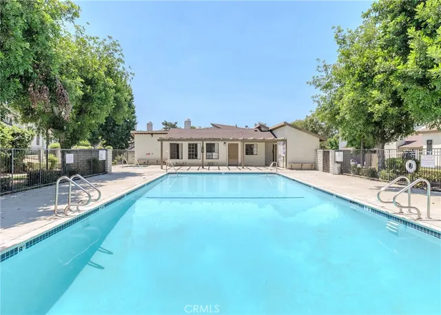 $320,000 | 1974 East Lynwood Drive, Unit 2B, San Bernardino, CA 92404