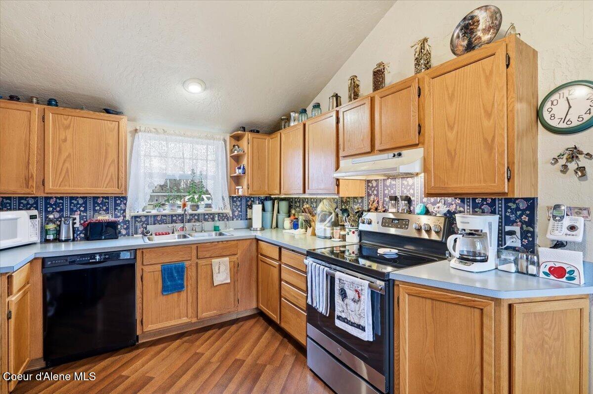 170 East Miles Avenue Hayden, ID 83835 - Photo 14 of 54 KITCHEN