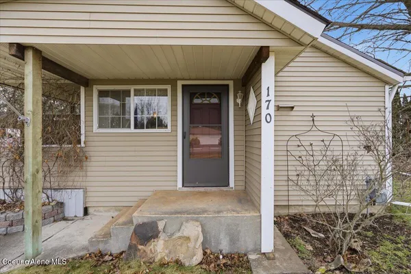 $1,100,000 | 170 East Miles Avenue, Hayden, ID 83835