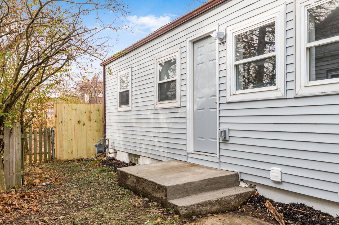 2549 Howey Road Columbus, OH 43211 - Photo 26 of 28 g_howey_rd-04