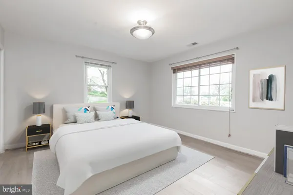 $3,600 | 710 North Buchanan Street, Arlington, VA 22203