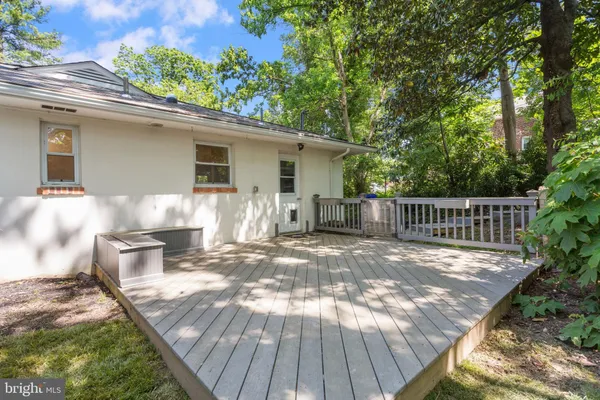 $3,600 | 710 North Buchanan Street, Arlington, VA 22203