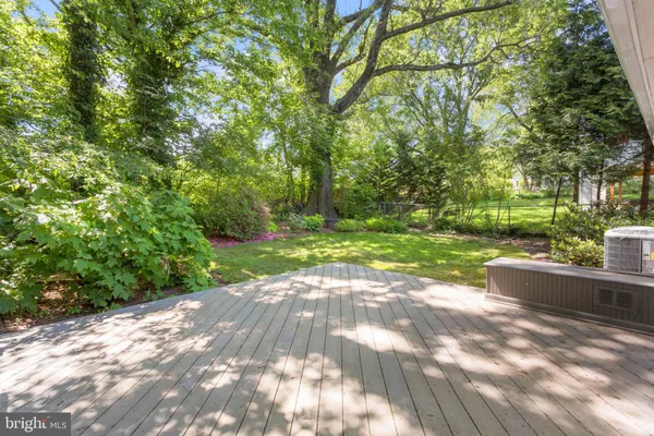 $3,600 | 710 North Buchanan Street, Arlington, VA 22203