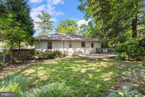 $3,600 | 710 North Buchanan Street, Arlington, VA 22203