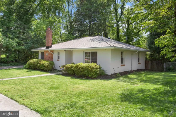 $3,600 | 710 North Buchanan Street, Arlington, VA 22203