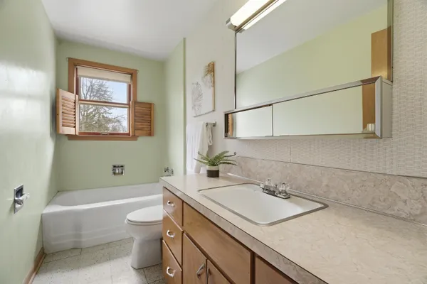 $234,900 | 1613 South Telulah Avenue, Appleton, WI 54915