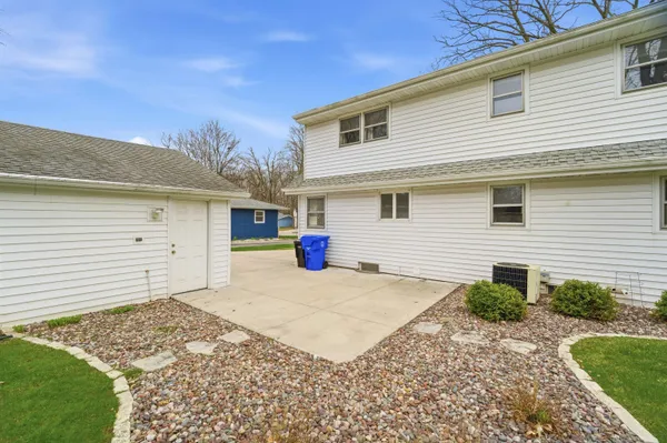 $234,900 | 1613 South Telulah Avenue, Appleton, WI 54915