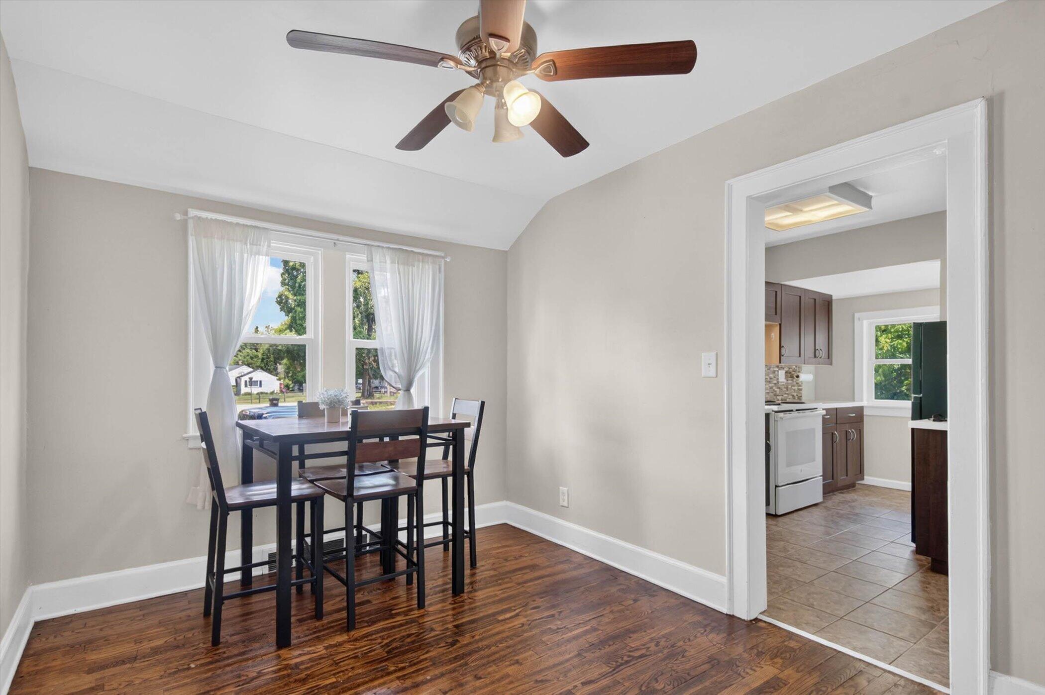 2815 Overhill Road Jackson, MI 49203 - Photo 13 of 31 13-2815-Overhill-Rd-WindowStill-Photogra