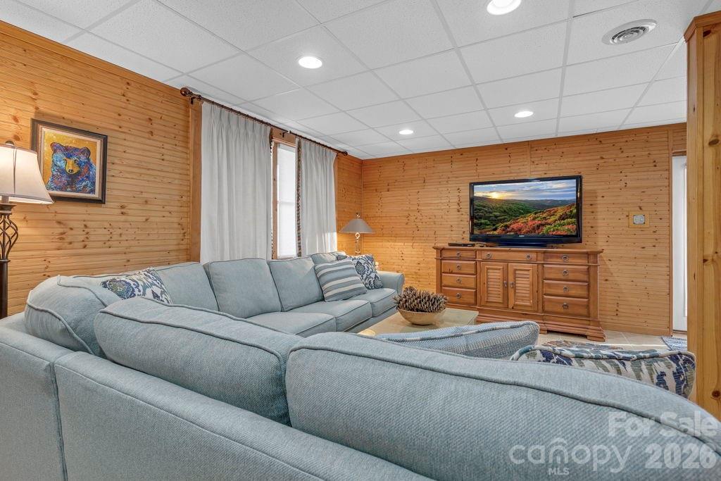 461 Arrowhead Ridge Road Spruce Pine, NC 28777 - Photo 33 of 42