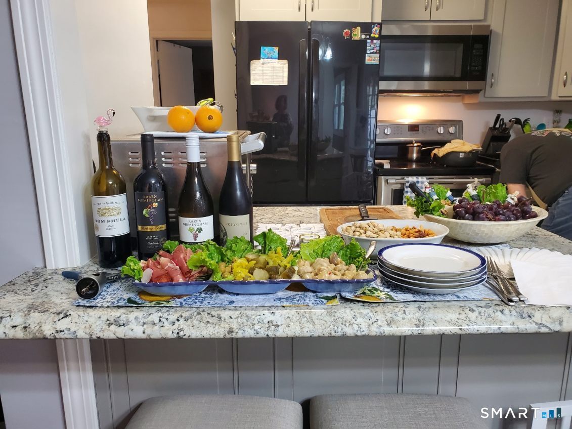 55 Merriman Road Stamford, CT 06905 - Photo 13 of 20