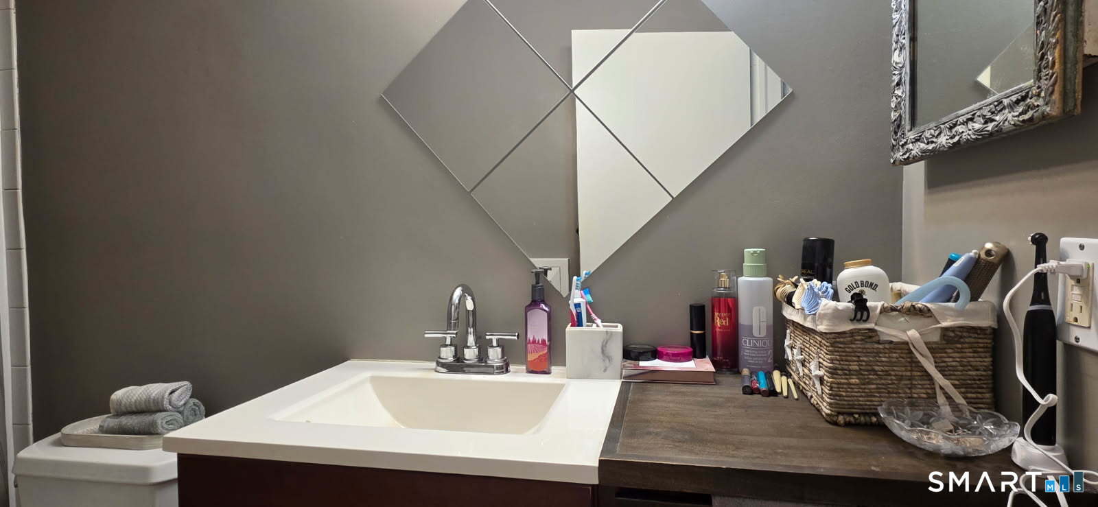 55 Merriman Road Stamford, CT 06905 - Photo 17 of 20