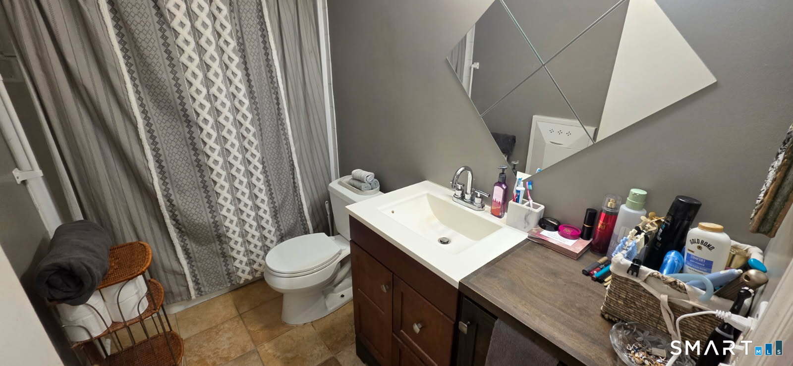 55 Merriman Road Stamford, CT 06905 - Photo 5 of 20