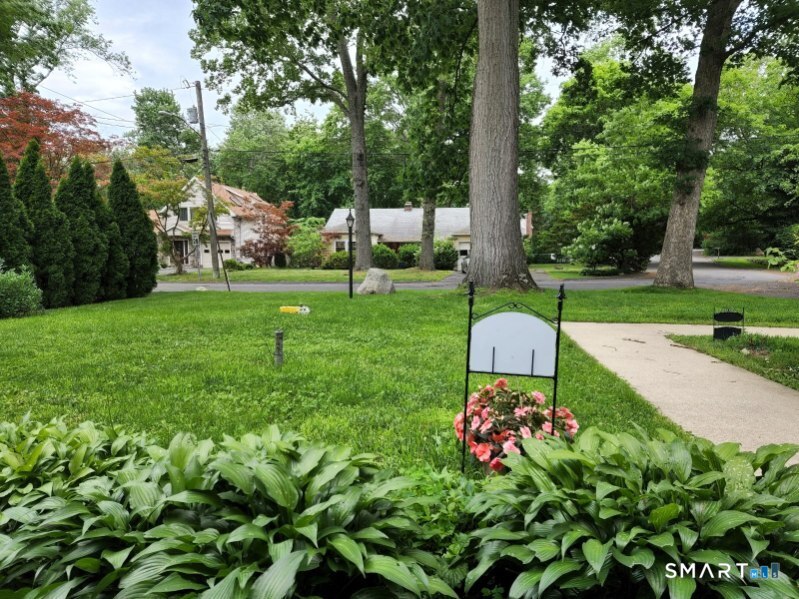 55 Merriman Road Stamford, CT 06905 - Photo 10 of 20