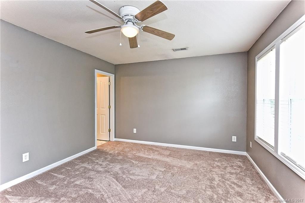 1050 Hipp Road Charlotte, NC 28216 - Photo 15 of 24 Gallery Image 15