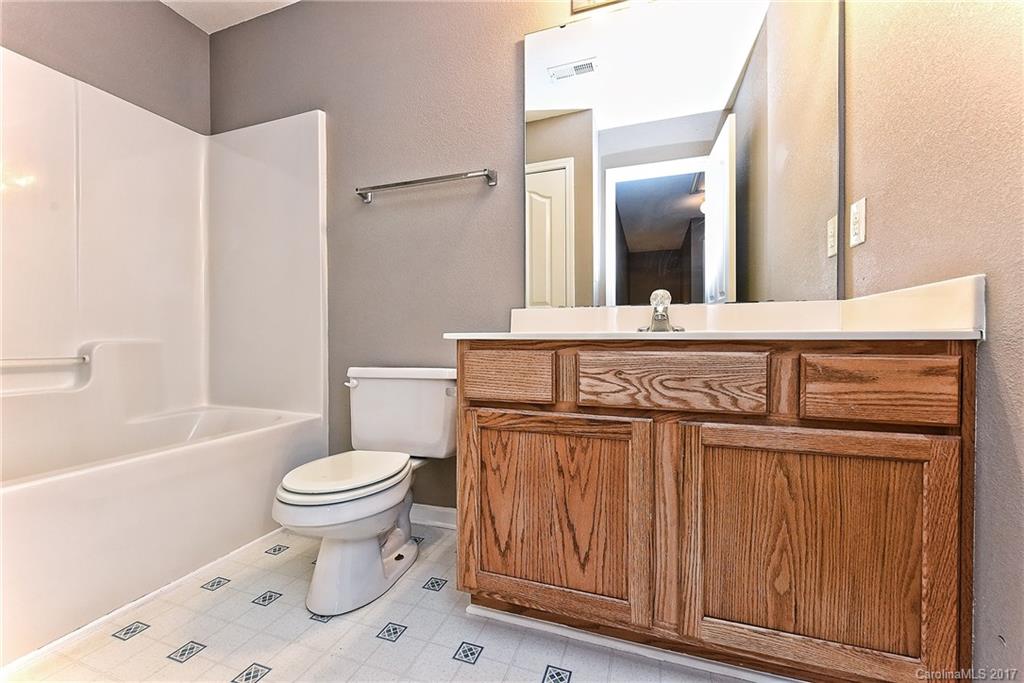 1050 Hipp Road Charlotte, NC 28216 - Photo 21 of 24 Gallery Image 21