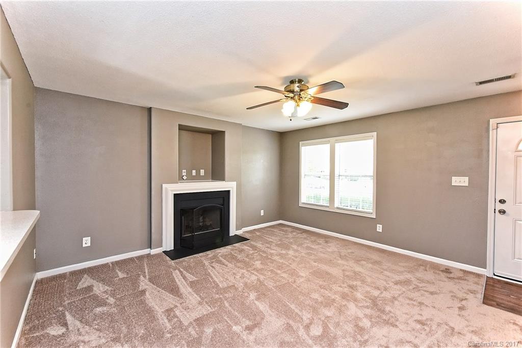 1050 Hipp Road Charlotte, NC 28216 - Photo 4 of 24 Gallery Image 4