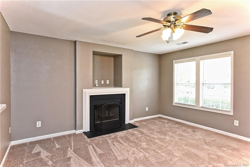 1050 Hipp Road Charlotte, NC 28216 - Photo 5 of 24 Gallery Image 5