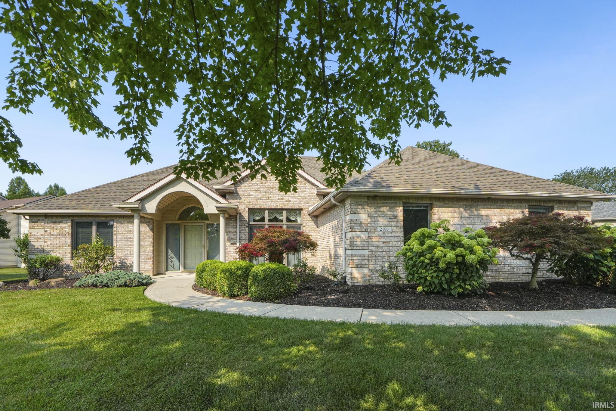 2106 Lake Ridge Drive Fort Wayne, IN 46804 - Photo 2 of 36 Gallery Image 2