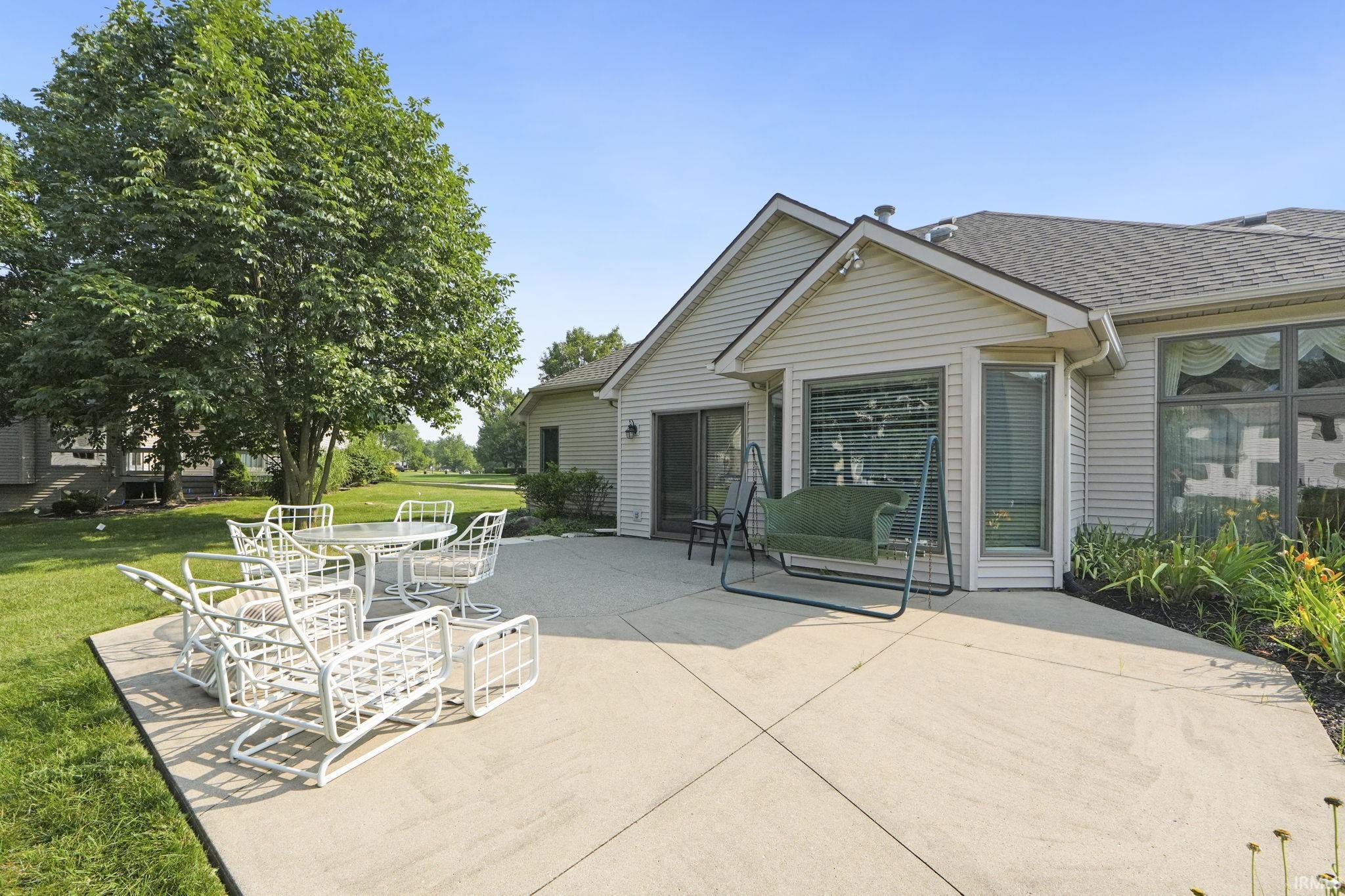 2106 Lake Ridge Drive Fort Wayne, IN 46804 - Photo 6 of 36 Gallery Image 6