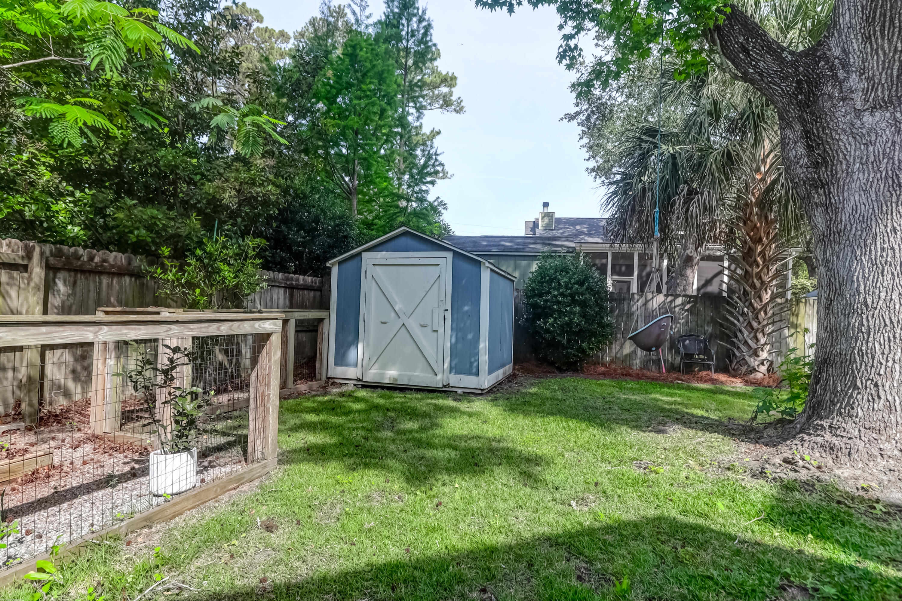 1308 Mossy Road Mount Pleasant, SC 29464 - Photo 36 of 47 1308 Mossy -Tidalcreekphoto- (37)