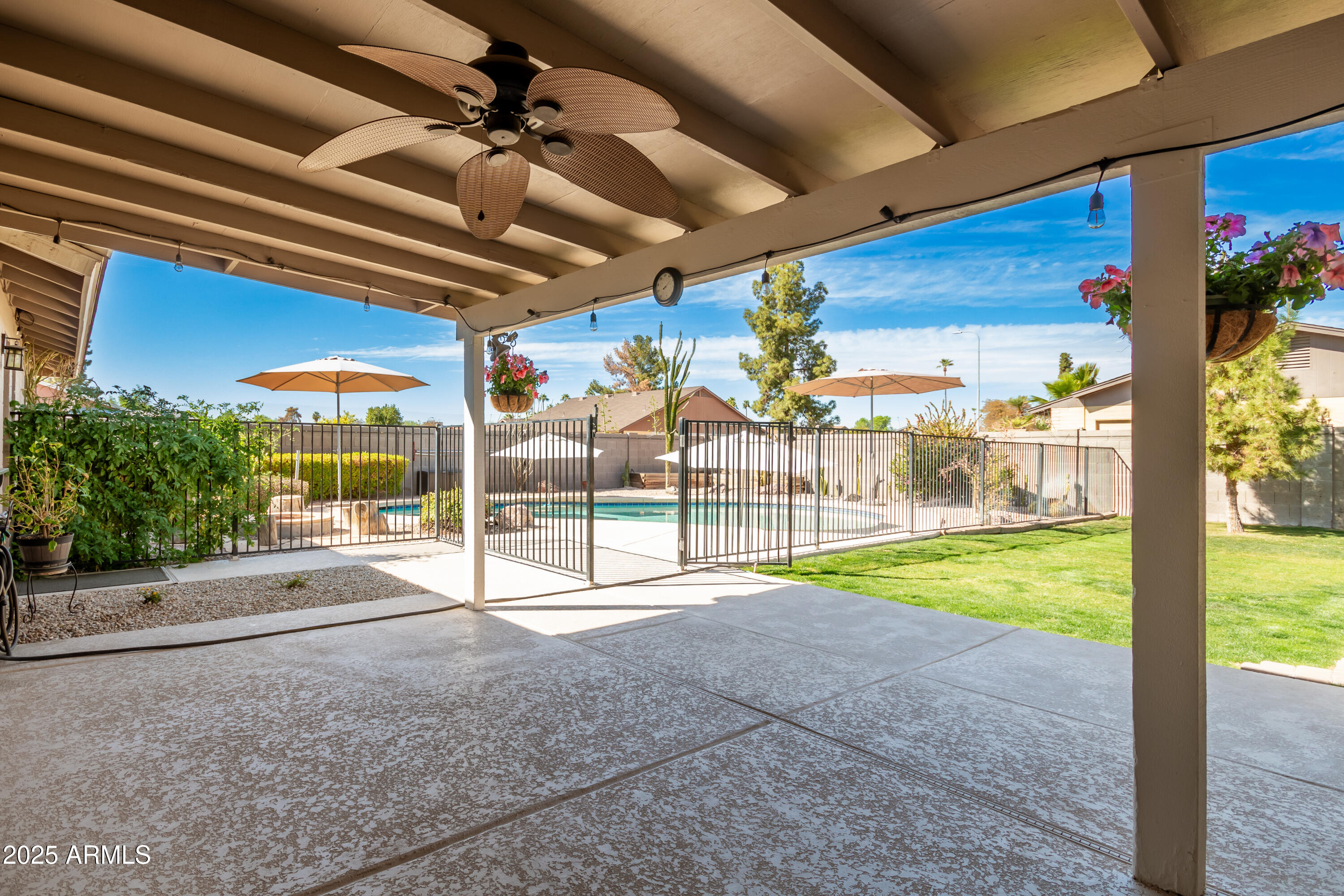 1506 East Gemini Drive Tempe, AZ 85283 - Photo 38 of 42 Covered patio