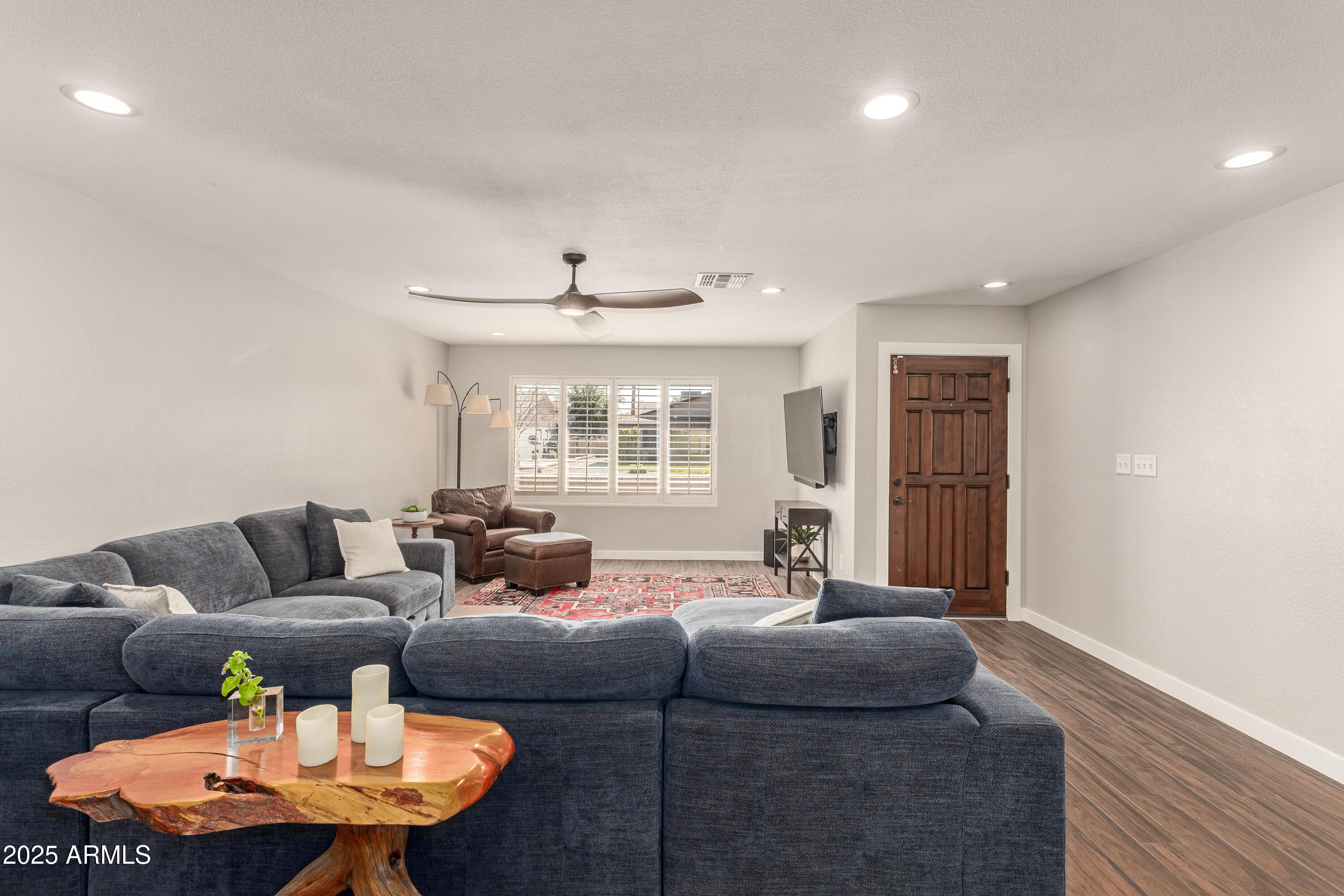 1506 East Gemini Drive Tempe, AZ 85283 - Photo 10 of 42 Open family room
