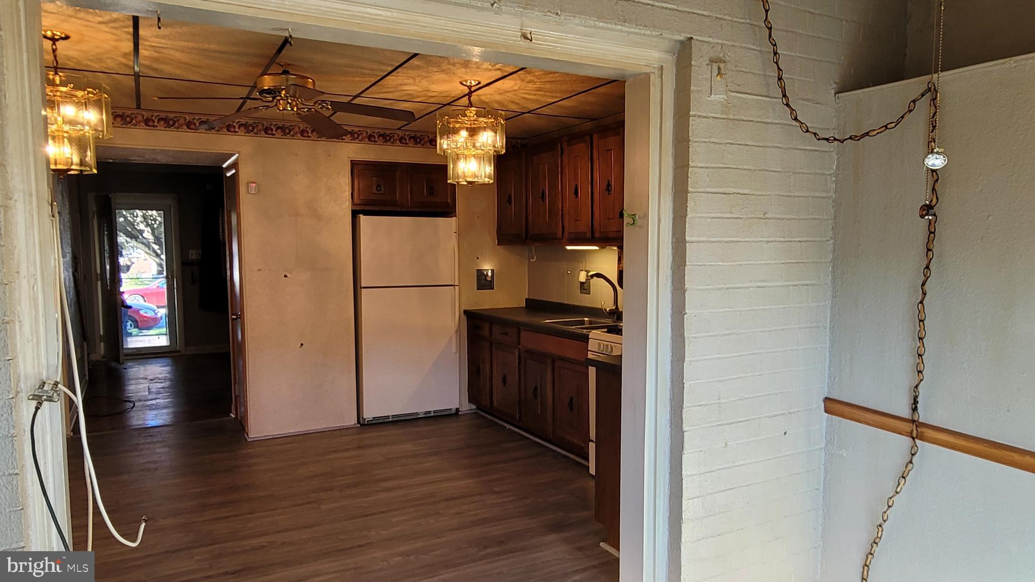 7819 Jamesford Road Baltimore, MD 21222 - Photo 16 of 43