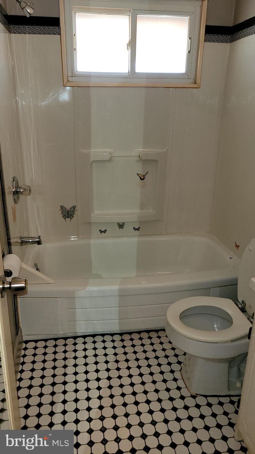 7819 Jamesford Road Baltimore, MD 21222 - Photo 23 of 43