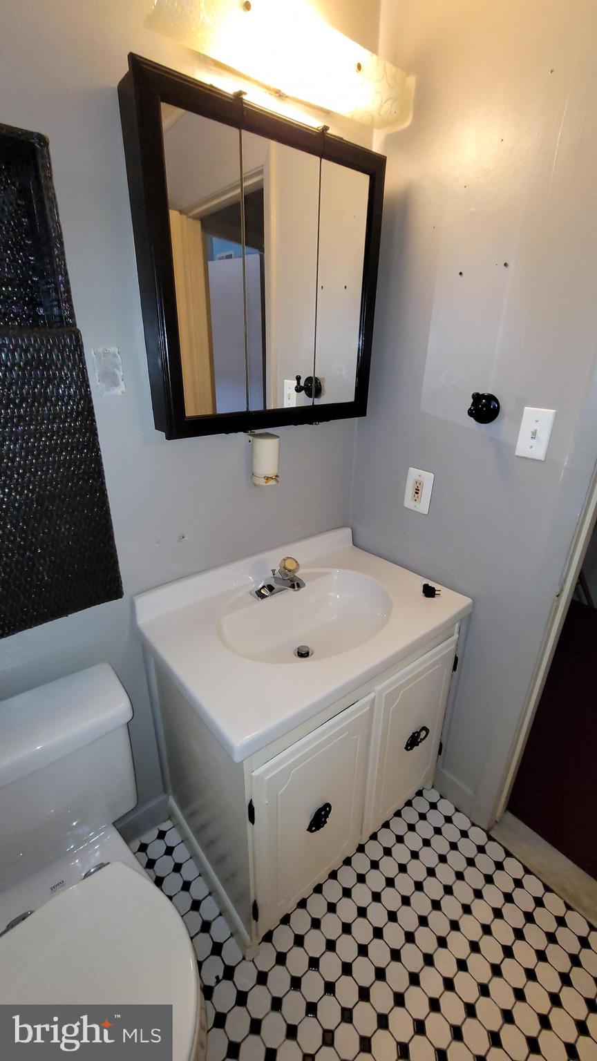 7819 Jamesford Road Baltimore, MD 21222 - Photo 35 of 43