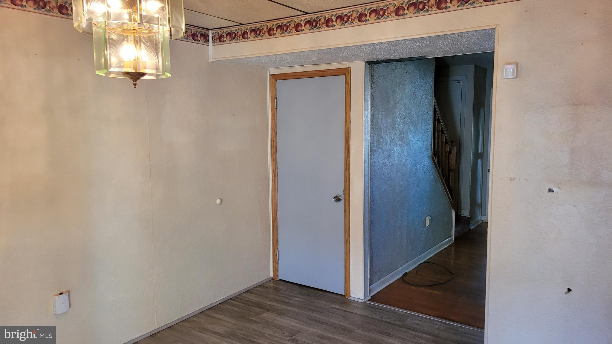7819 Jamesford Road Baltimore, MD 21222 - Photo 10 of 43