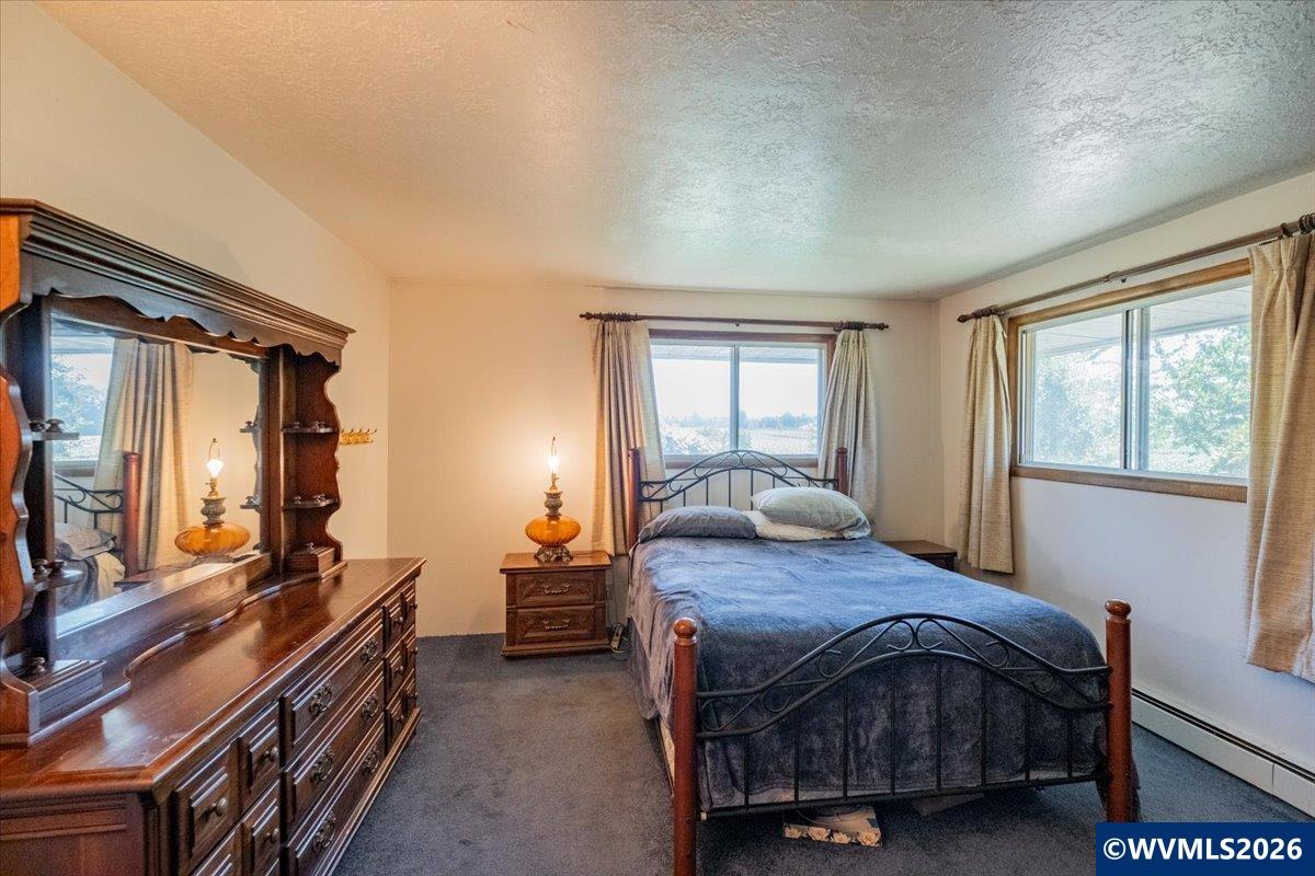 39179 Santiam Bluffs Road Northeast Albany, OR 97322 - Photo 16 of 43