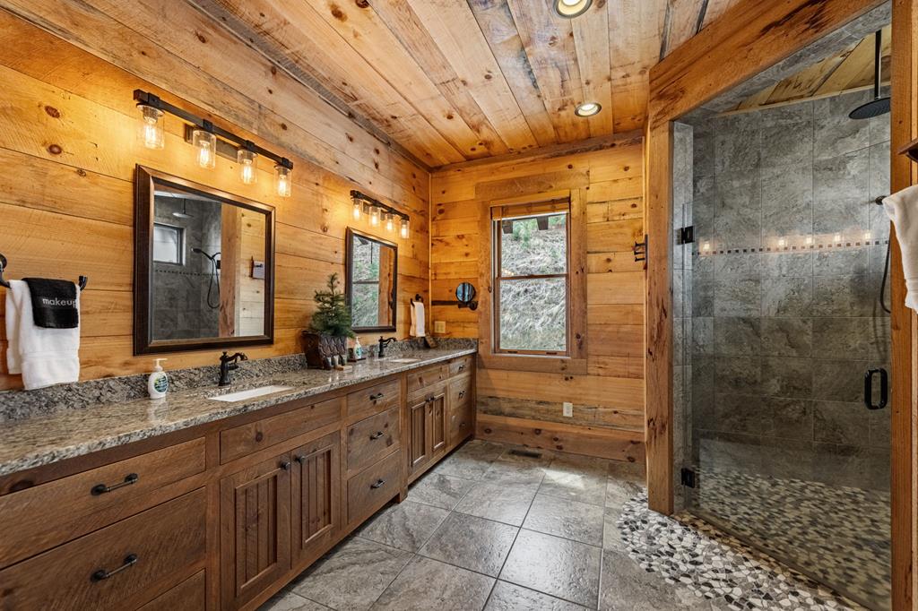 585 Genessee Path Blue Ridge, GA 30513 - Photo 29 of 80 Gallery Image 29