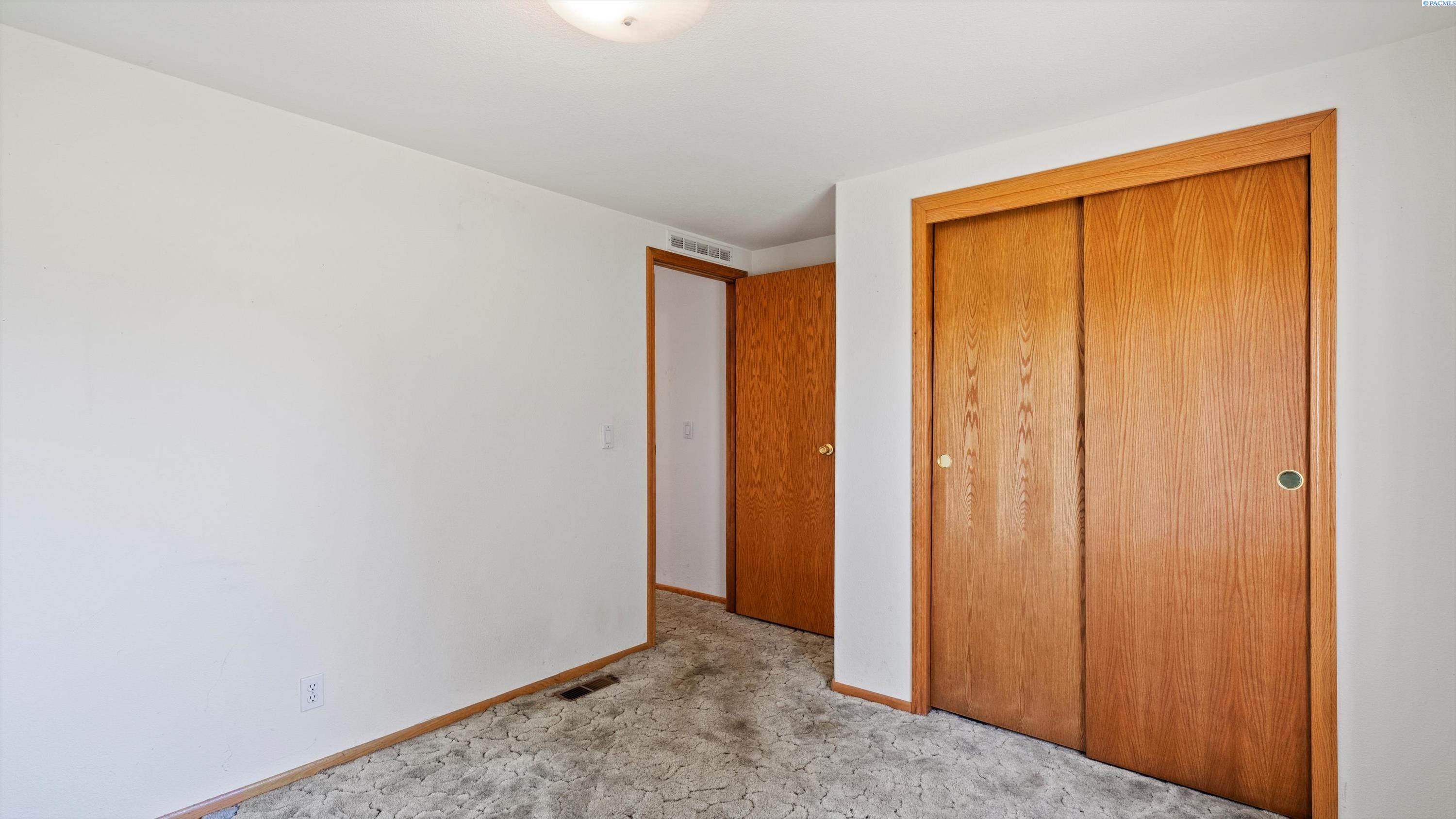80 Rocky Road Pasco, WA 99301 - Photo 21 of 48 Gallery Image 21