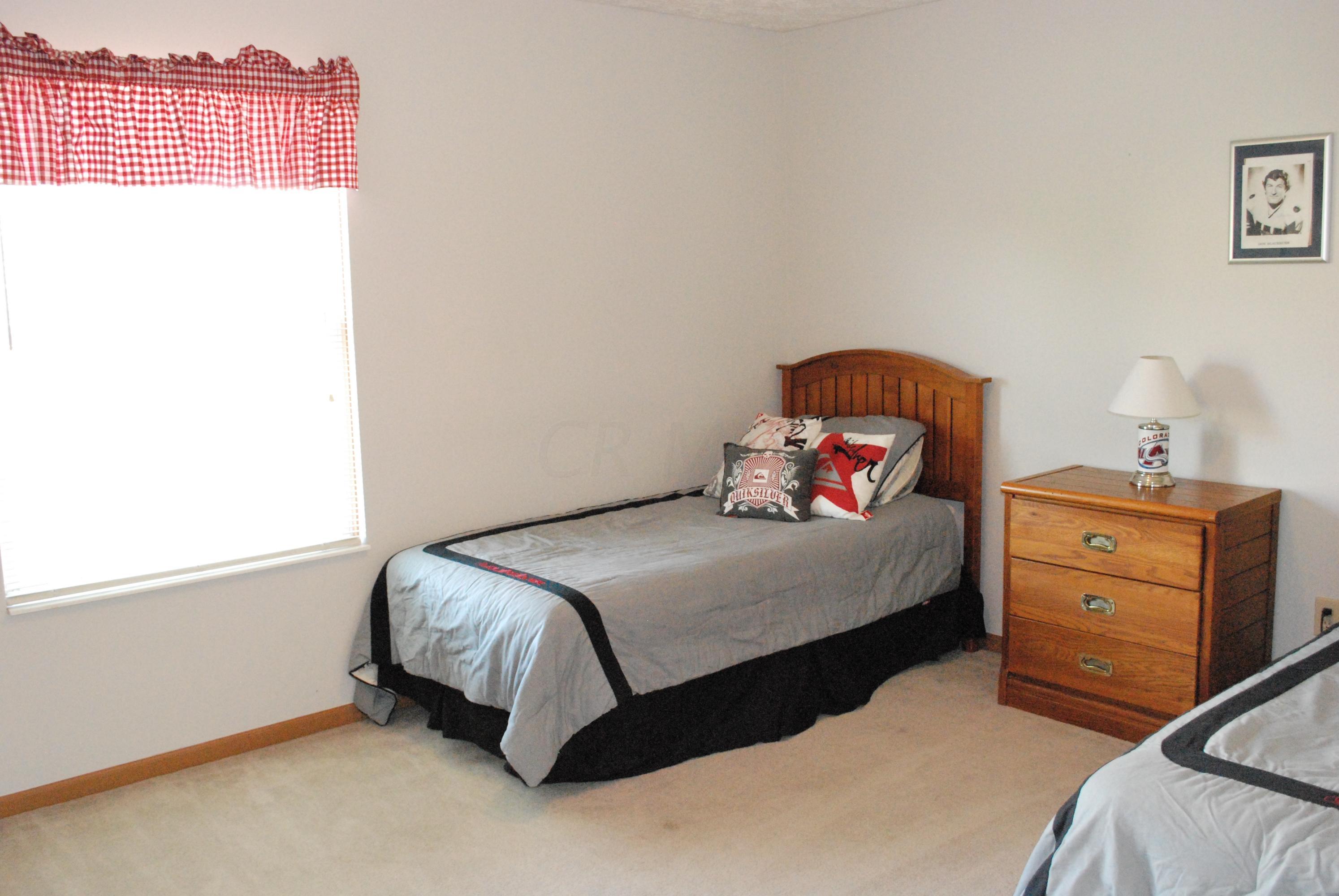 7859 Pinehill Road Lewis Center, OH 43035 - Photo 20 of 23 Gallery Image 20