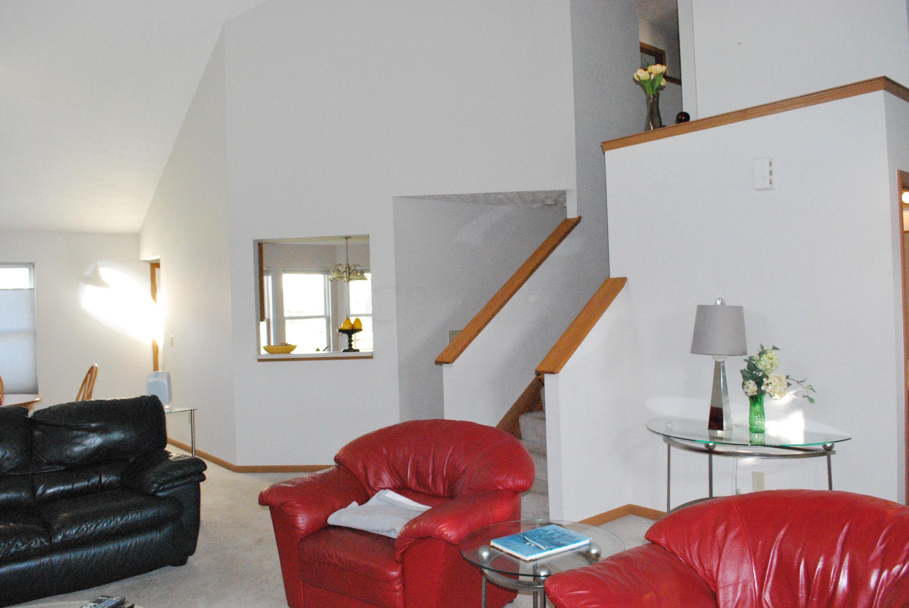7859 Pinehill Road Lewis Center, OH 43035 - Photo 7 of 23 Gallery Image 7