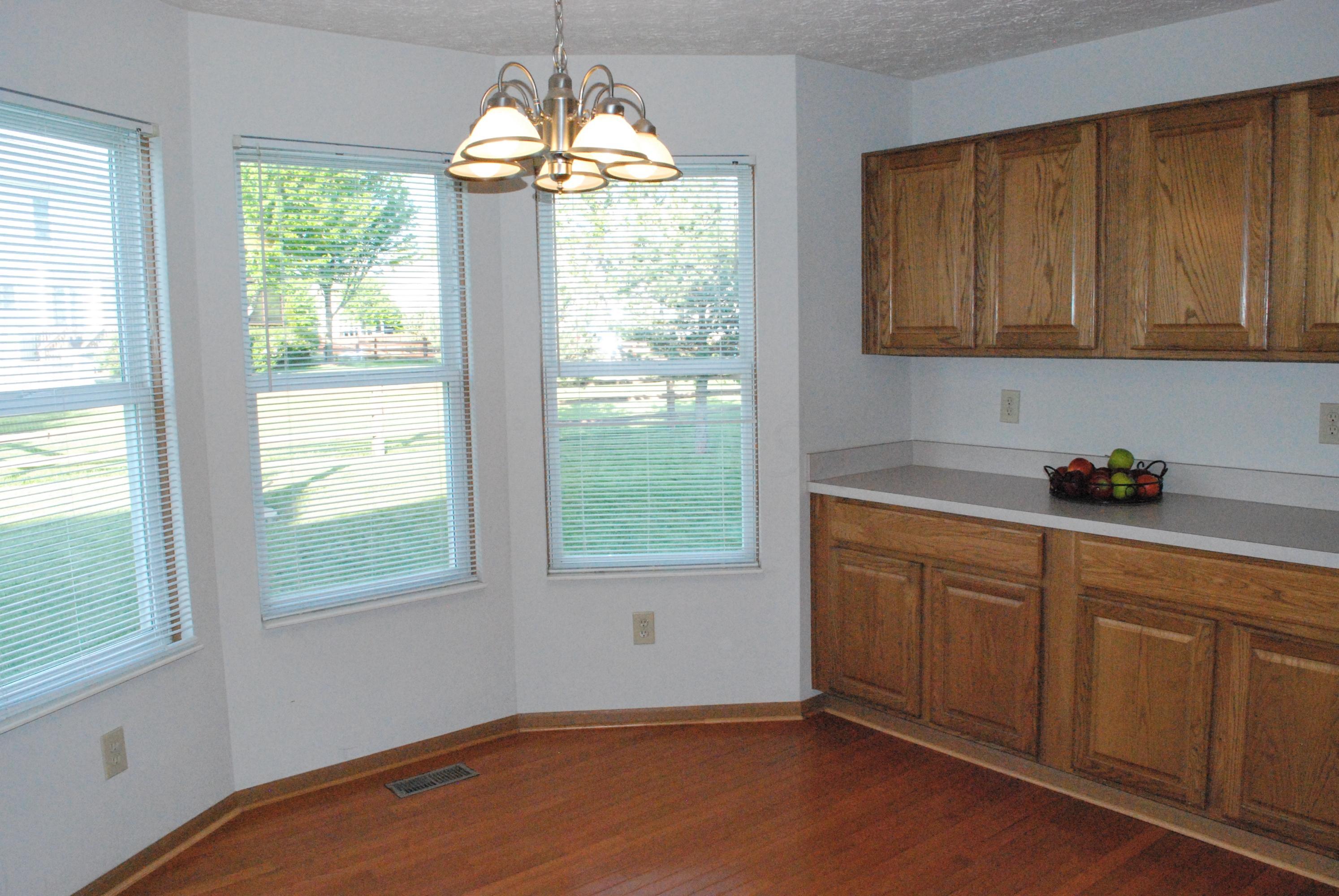 7859 Pinehill Road Lewis Center, OH 43035 - Photo 10 of 23 Gallery Image 10