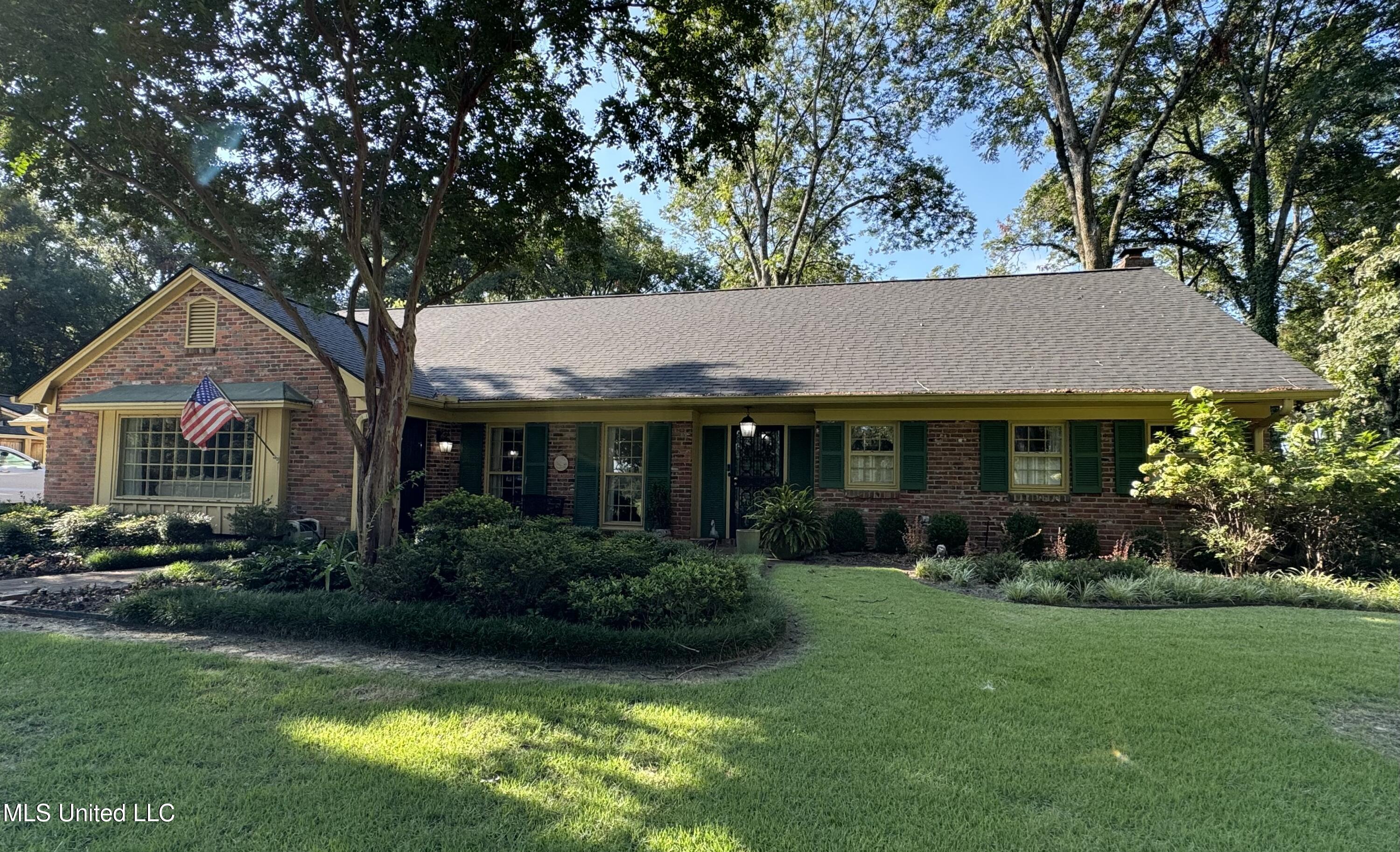 120 Ridgecrest Lane Clarksdale, MS 38614 - Photo 1 of 26 Front