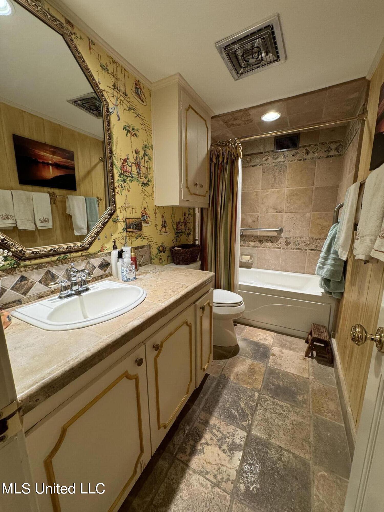 120 Ridgecrest Lane Clarksdale, MS 38614 - Photo 12 of 26 IMG_1427