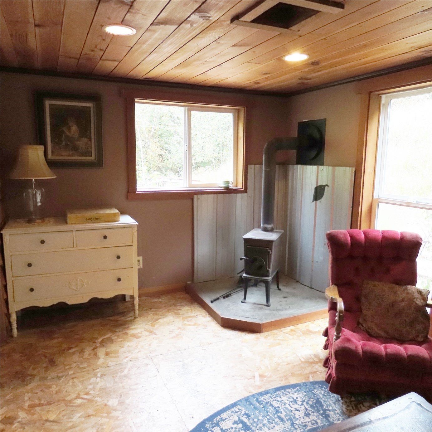 3624 Dabob Road Quilcene, WA 98376 - Photo 8 of 37 a living room with furniture and a window