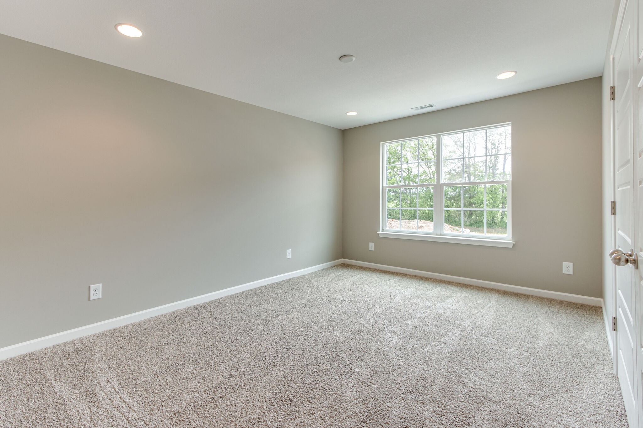 3524 Learning Lane Murfreesboro, TN 37128 - Photo 14 of 14 a view of an empty room with a window