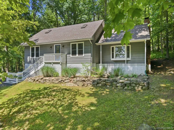 $599,999 | 3 Dogwood Hollow Road, New Paltz, NY 12561