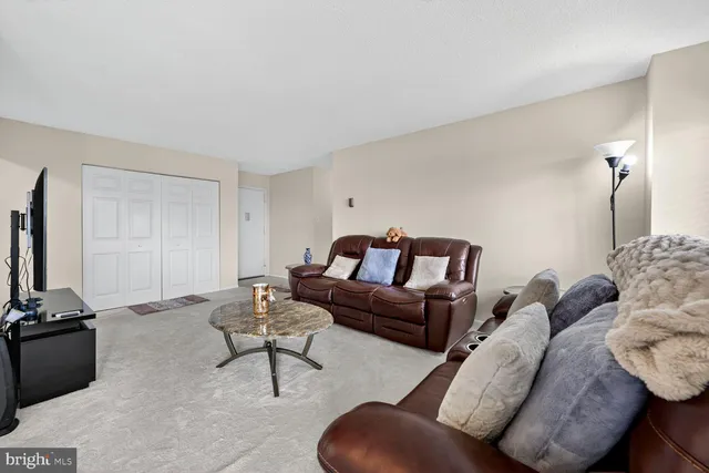 $220,000 | 1121 University Boulevard West, Unit 1104B, Silver Spring, MD 20902