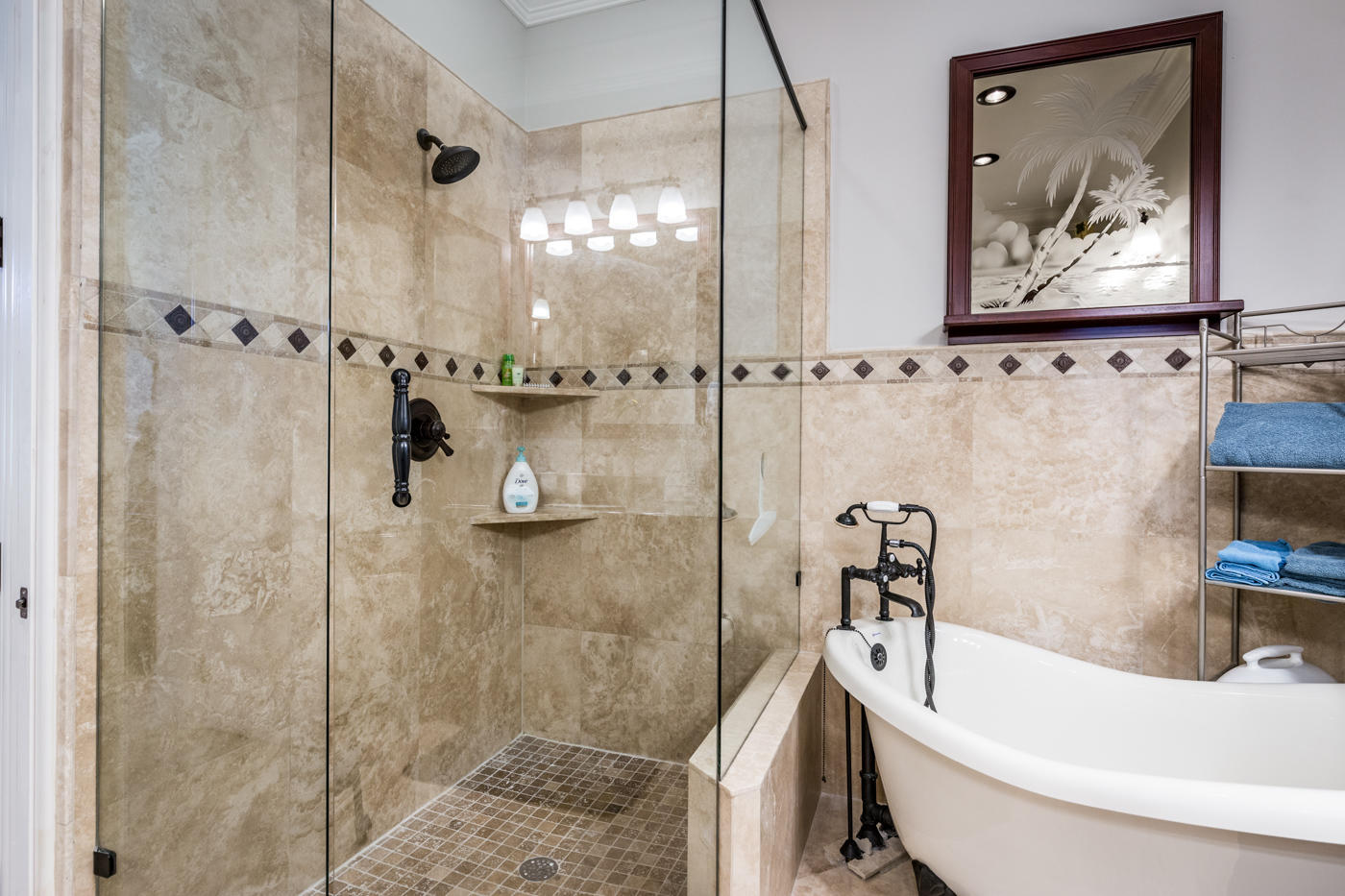 44 Anchor Drive, Unit B Key Largo, FL 33037 - Photo 13 of 16 Master Bath