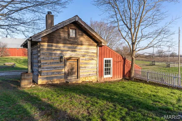 $1,850,000 | 15226 Boone Monument Road, Marthasville, MO 63357