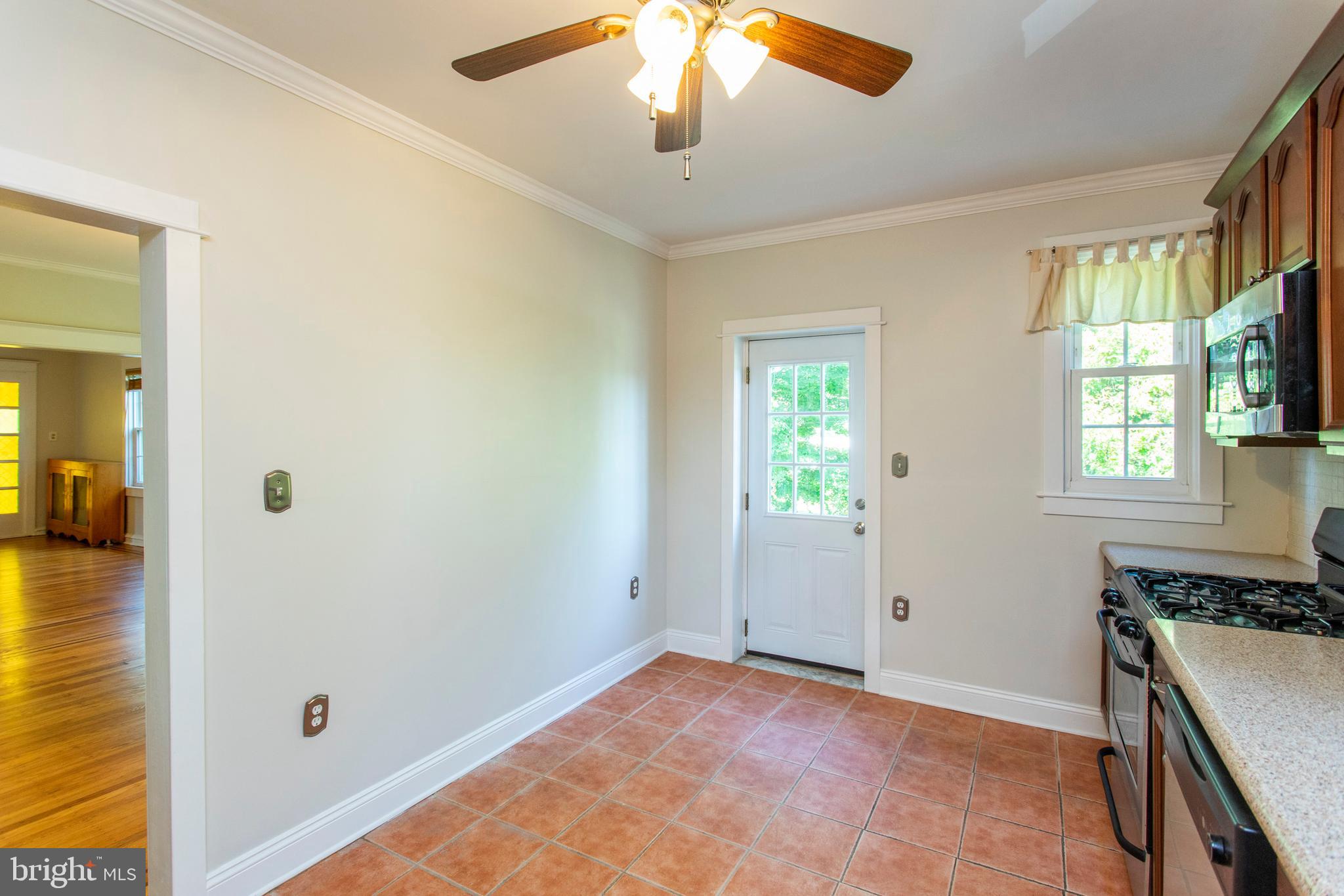 57 Waverly Road Havertown, PA 19083 - Photo 14 of 28 Kitchen