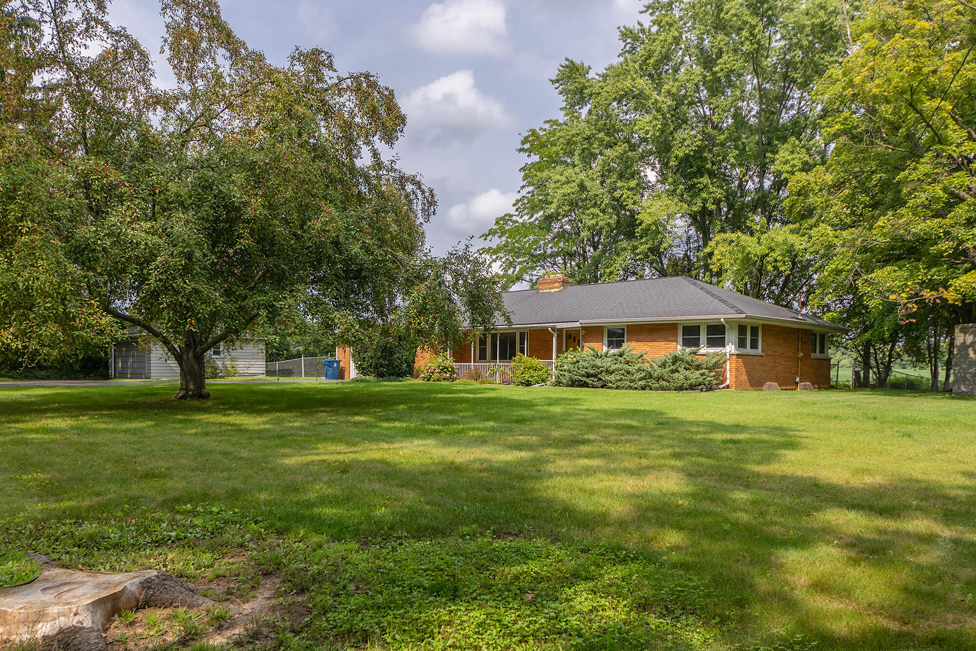 6498 Ravine Road Kalamazoo, MI 49009 - Photo 2 of 36 Ravine_Rd_6498_02